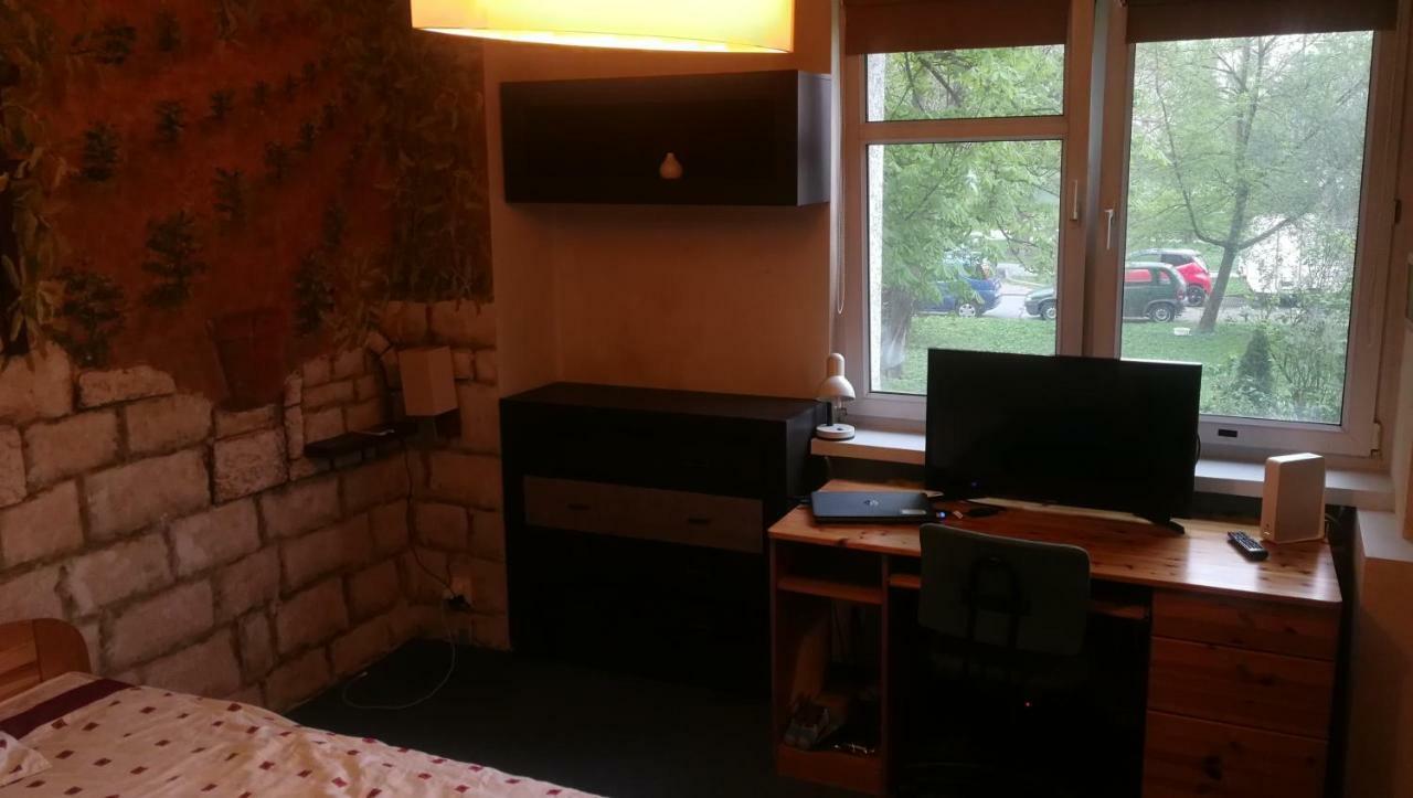 Odster Family Apartment Краков Экстерьер фото